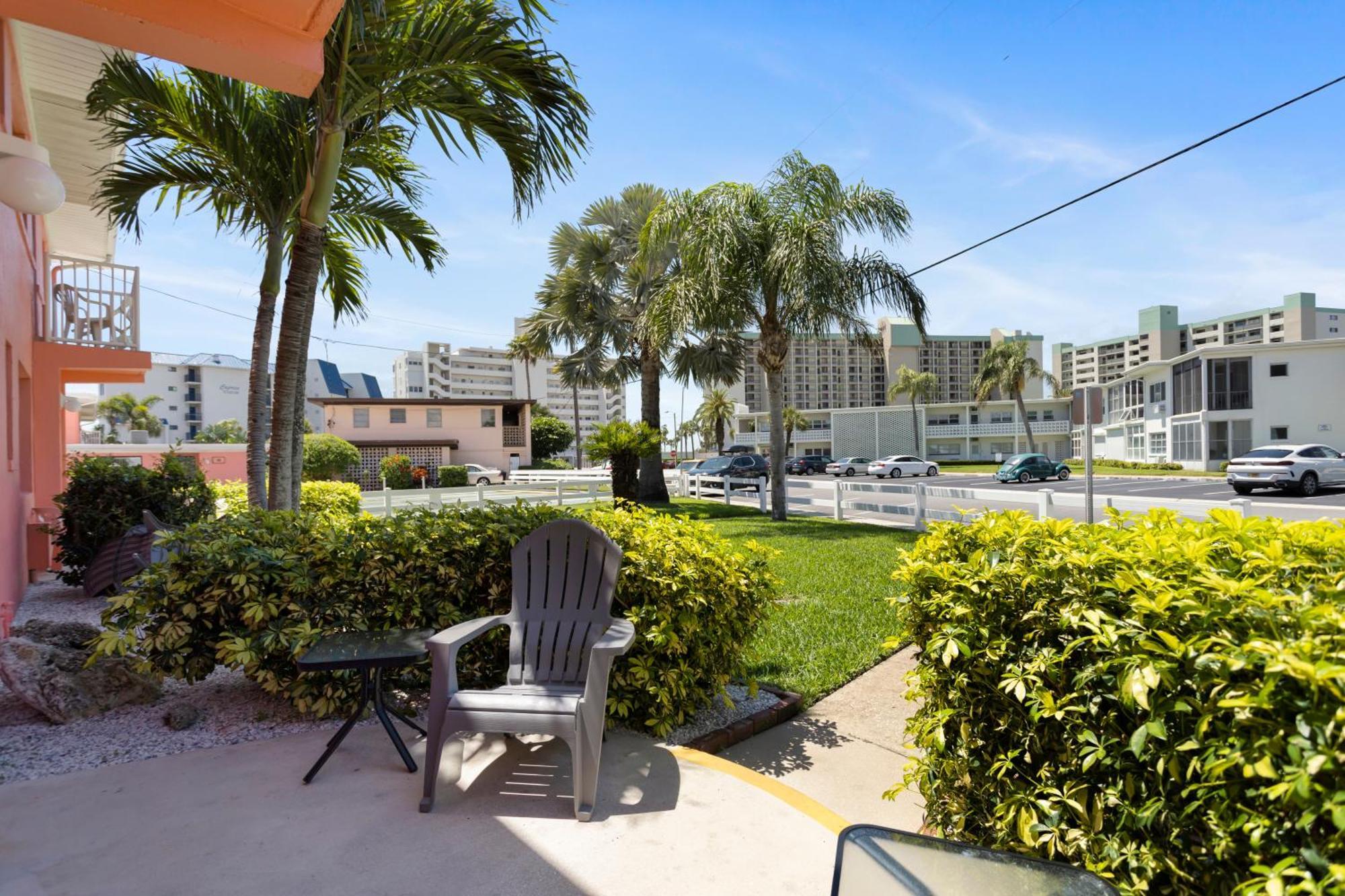 Gulf Winds Resort By Travel Resort Services St. Pete Beach Exterior photo