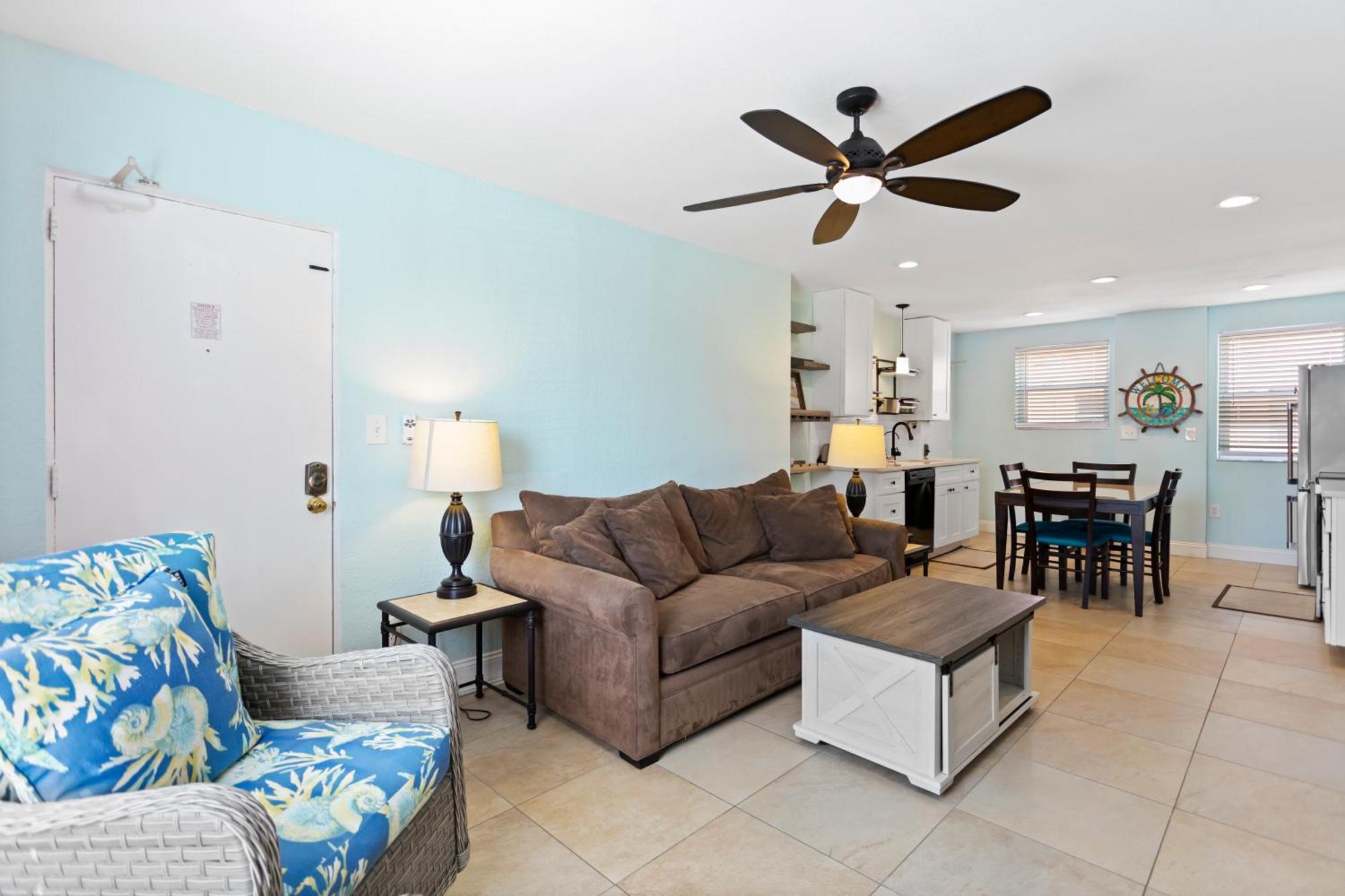 Gulf Winds Resort By Travel Resort Services St. Pete Beach Exterior photo